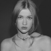 постер к песни Моя Мишель - Зима В Сердце